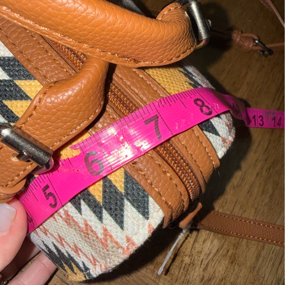 NEW WRANGLER SOUTHERN AZTEC CANVAS BARREL SATCHEL REMOVABLE CROSSBODY STRAP - Picture 14 of 16